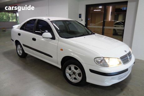 White 2002 Nissan Pulsar Sedan Lx Plus