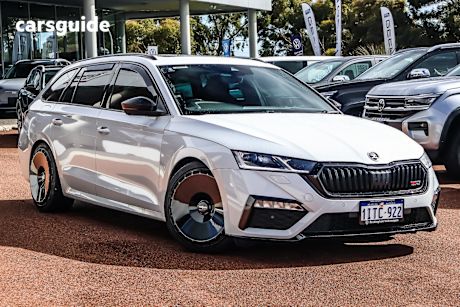 White 2021 Skoda Octavia SUV RS F