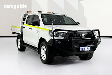 White 2021 Toyota Hilux Double Cab Chassis Sr (4X4)