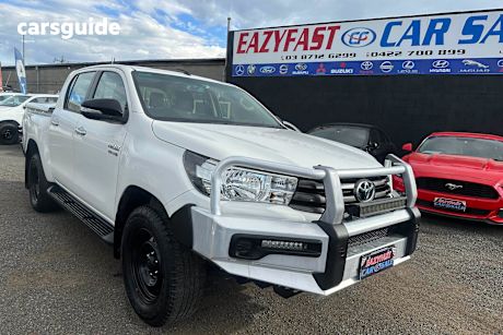 White 2015 Toyota Hilux Ute Tray SR HI-RIDER R