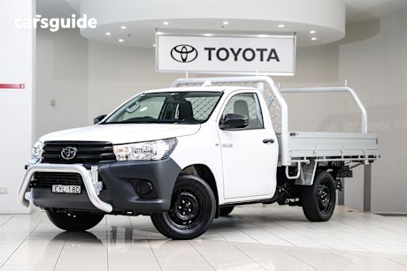 White 2023 Toyota Hilux Ute Tray WORKMATE R