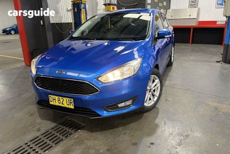Blue 2016 Ford Focus Hatchback Trend