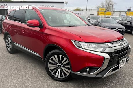 Red 2020 Mitsubishi Outlander Wagon Ls 7 Seat (2Wd)