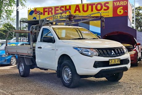 White 2018 Mitsubishi Triton Ute Tray GLX R