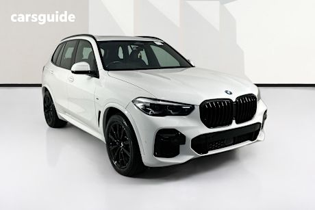 White 2023 BMW X5 Wagon Xdrive30D M Sport