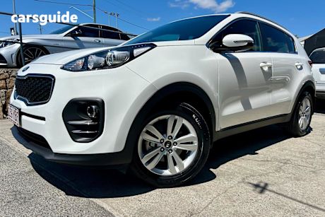 White 2018 Kia Sportage SUV SI F