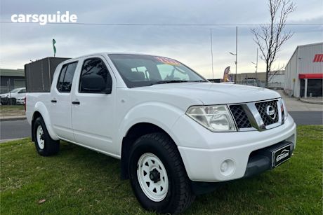 White 2012 Nissan Navara Dual Cab Pick-up Rx (4X4)