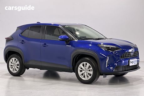Blue 2023 Toyota Yaris Cross SUV GX F