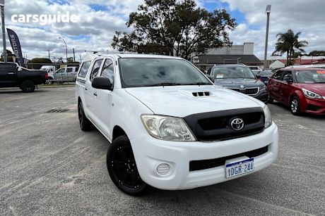 White 2010 Toyota Hilux Ute Tray SR