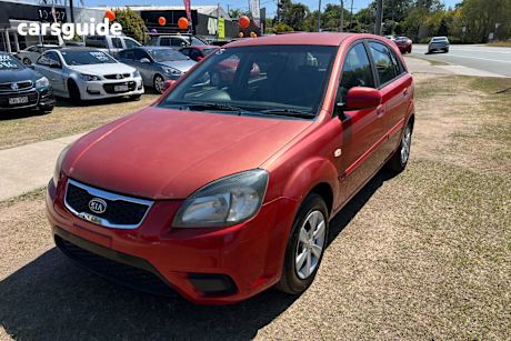 Red 2010 Kia RIO Hatchback S