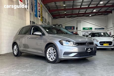Silver 2017 Volkswagen Golf Hatchback 110 Tsi Trendline
