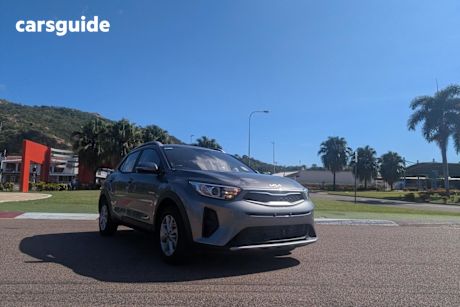 Brown 2025 Kia Stonic Wagon S
