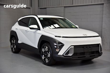 White 2025 Hyundai Kona SUV ELITE F