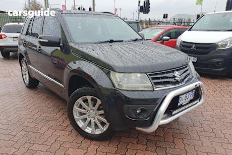 Black 2013 Suzuki Grand Vitara SUV PRESTIGE 4X4