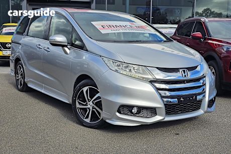 Silver 2014 Honda Odyssey OtherCar VTI-L F