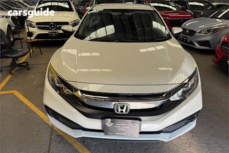 White 2020 Honda Civic Sedan Vti