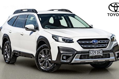 White 2024 Subaru Outback SUV AWD 4WD