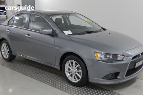 Grey 2014 Mitsubishi Lancer Sedan Ls