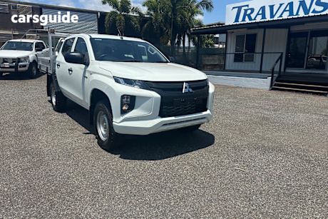 White 2021 Mitsubishi Triton Double Cab Chassis Glx (4X4)