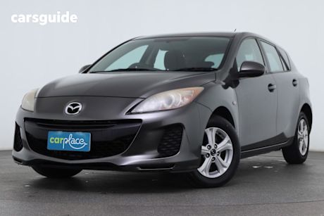 Grey 2013 Mazda 3 Hatchback Neo