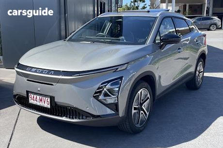 Silver 2025 Chery Omoda E5 SUV EX F