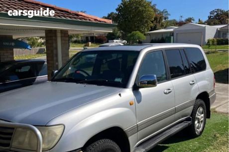 Silver 2005 Toyota Landcruiser SUV SAHARA 4X4