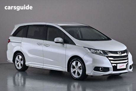 White 2019 Honda Odyssey Wagon Vti