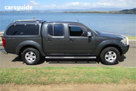 Grey 2008 Nissan Navara Dual Cab Pick-up St-X (4X4)