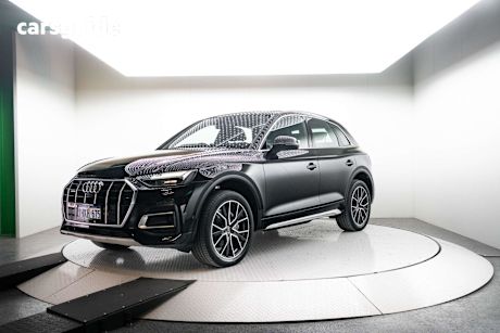 Black 2021 Audi Q5 SUV 45 TFSI SPORT 4X4
