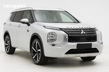 White 2024 Mitsubishi Outlander Wagon Phev Exceed Tour 5+2 St (Awd)