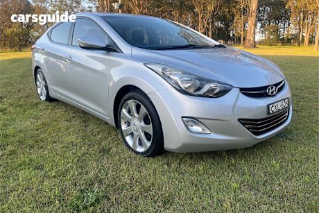 Silver 2011 Hyundai Elantra Sedan PREMIUM F