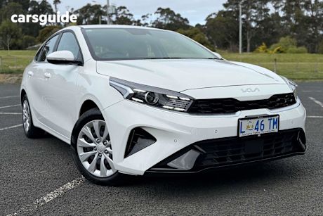 White 2024 Kia Cerato Hatch S F