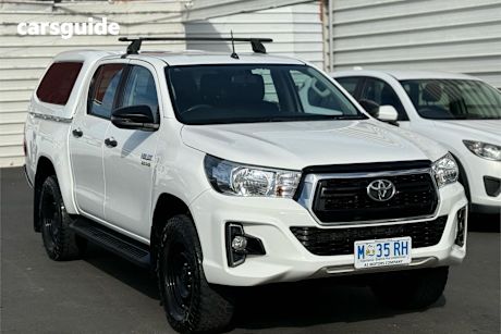 White 2019 Toyota Hilux Ute Tray SR 4X4
