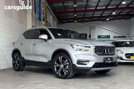 Silver 2019 Volvo XC40 Wagon T4 Inscription (Awd)