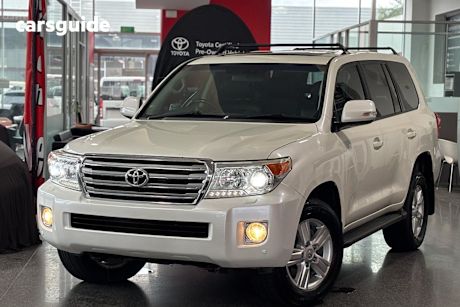White 2015 Toyota Landcruiser SUV VX 4X4