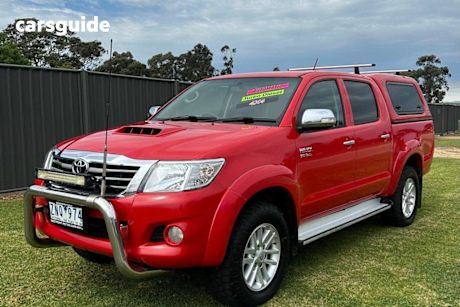 Red 2013 Toyota Hilux Dual Cab Pick-up Sr5 (4X4)