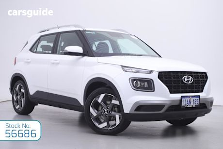 White 2023 Hyundai Venue Wagon Active