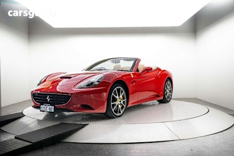 Red 2012 Ferrari California Convertible R