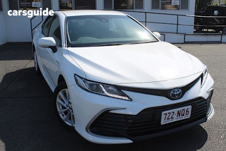 White 2024 Toyota Camry Sedan ASCENT F