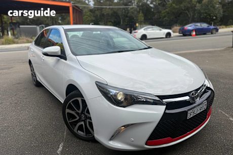 White 2017 Toyota Camry Sedan Atara Sx
