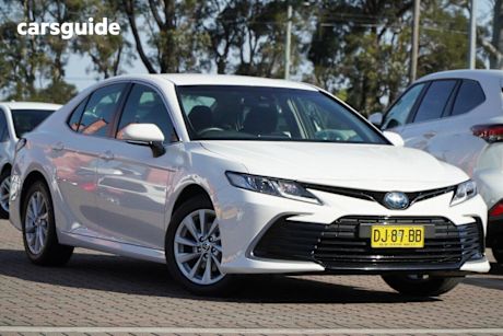 White 2023 Toyota Camry Sedan ASCENT F
