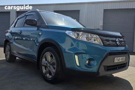 Blue 2018 Suzuki Vitara Wagon