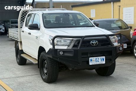 White 2022 Toyota Hilux Ute Tray SR 4X4