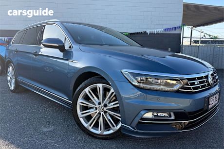 Blue 2016 Volkswagen Passat Wagon 206Tsi R-Line