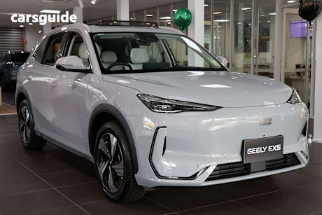 Silver 2025 Geely EX5 Wagon Inspire