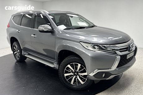 Grey 2018 Mitsubishi Pajero Sport SUV GLS 4X4