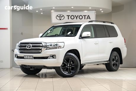 White 2020 Toyota Landcruiser SUV GXL 4X4