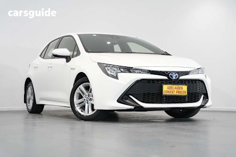 White 2022 Toyota Corolla Hatch