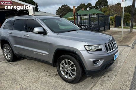 Silver 2013 Jeep Grand Cherokee Wagon Laredo (4X2)
