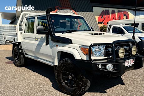White 2018 Toyota Landcruiser Double Cab Chassis Gxl (4X4)